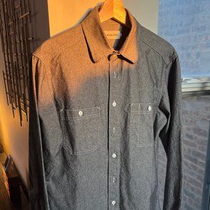 Taylor Stitch - The California in Charcoal Everyday Chambray